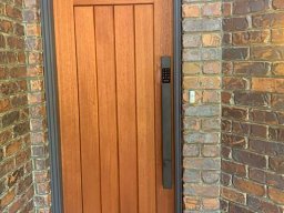 contemporary-single-door-entries-17