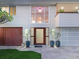 contemporary-pivot-door-and-sidelight-entries-79