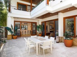 2-sliding-doors-139
