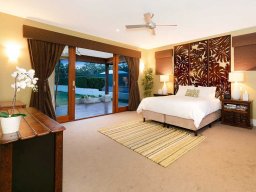 2-sliding-doors-177