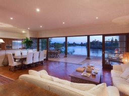 2-sliding-doors-43