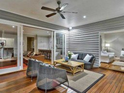 2-sliding-doors-47