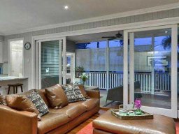 2-sliding-doors-60