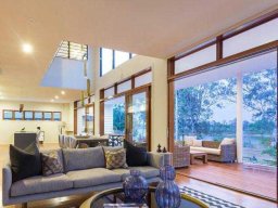 2-sliding-doors-64