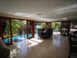 2-sliding-doors-66