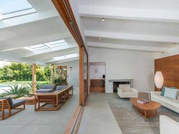 2-sliding-doors-72