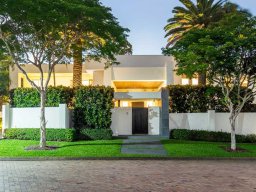 contemporary-gates-110