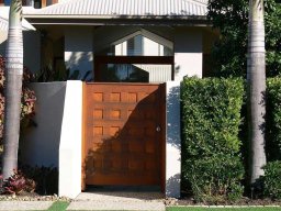 contemporary-gates-16