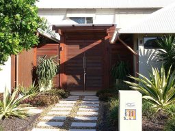 contemporary-gates-54