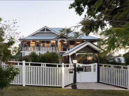 traditional-gates-23