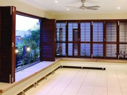 plantation-shutters-113