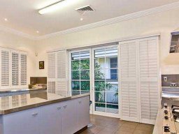 plantation-shutters-125