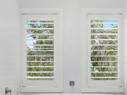 plantation-shutters-160